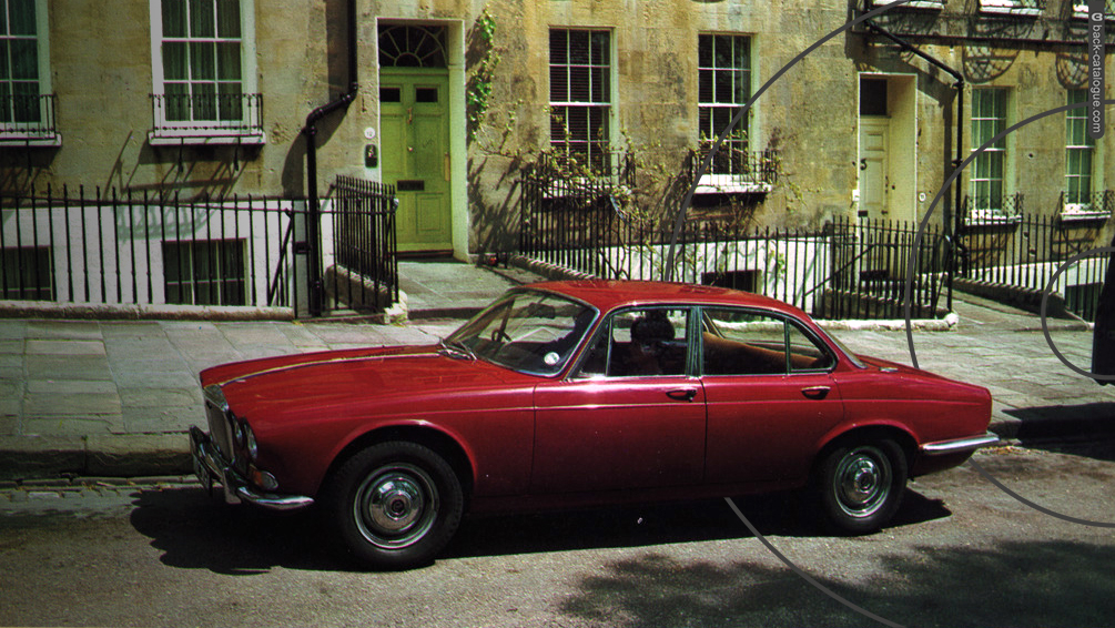 1972-daimler-soveriegn-red-car-back-catalogue-1
