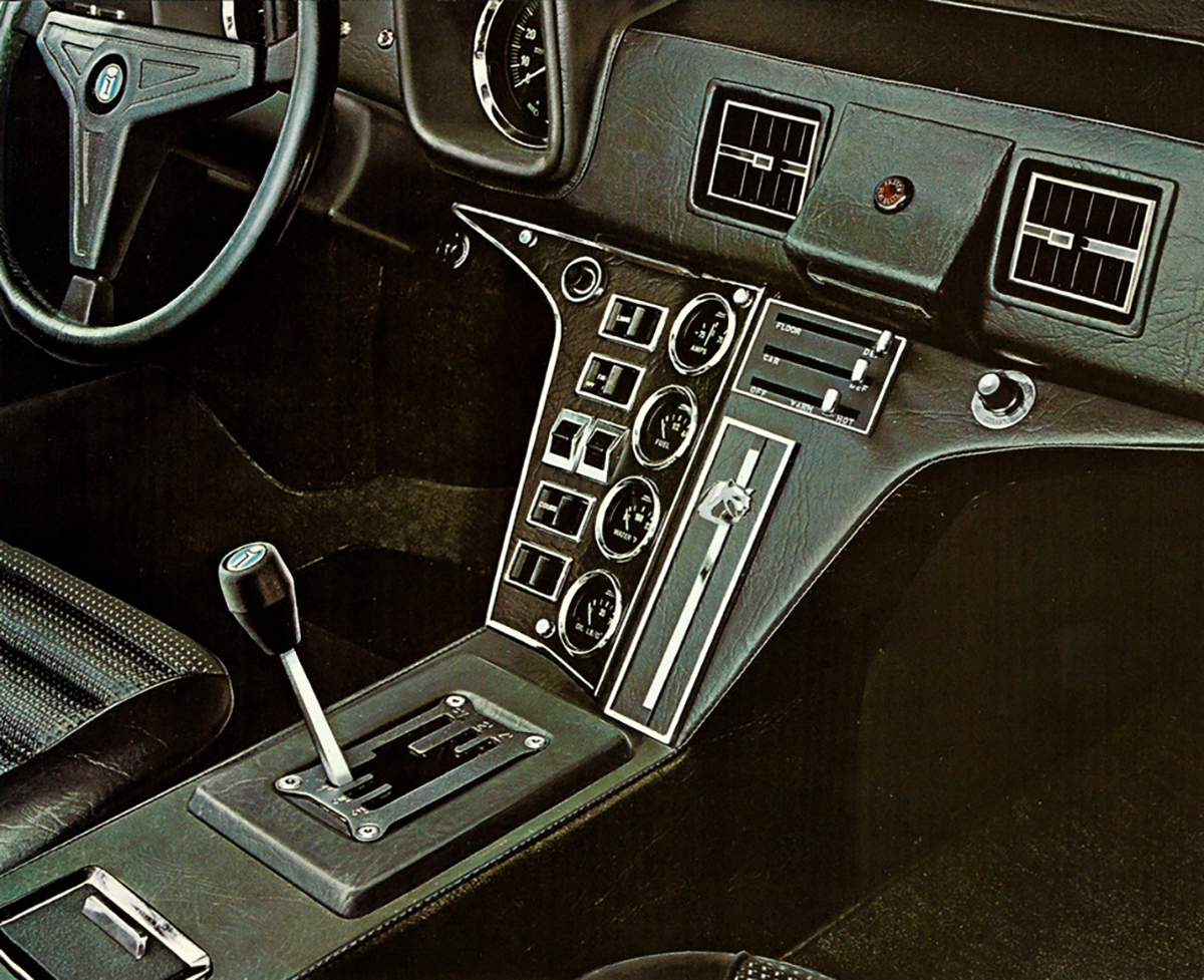 1973-de-tomaso-pantera-l-interior-car-back-catalogue