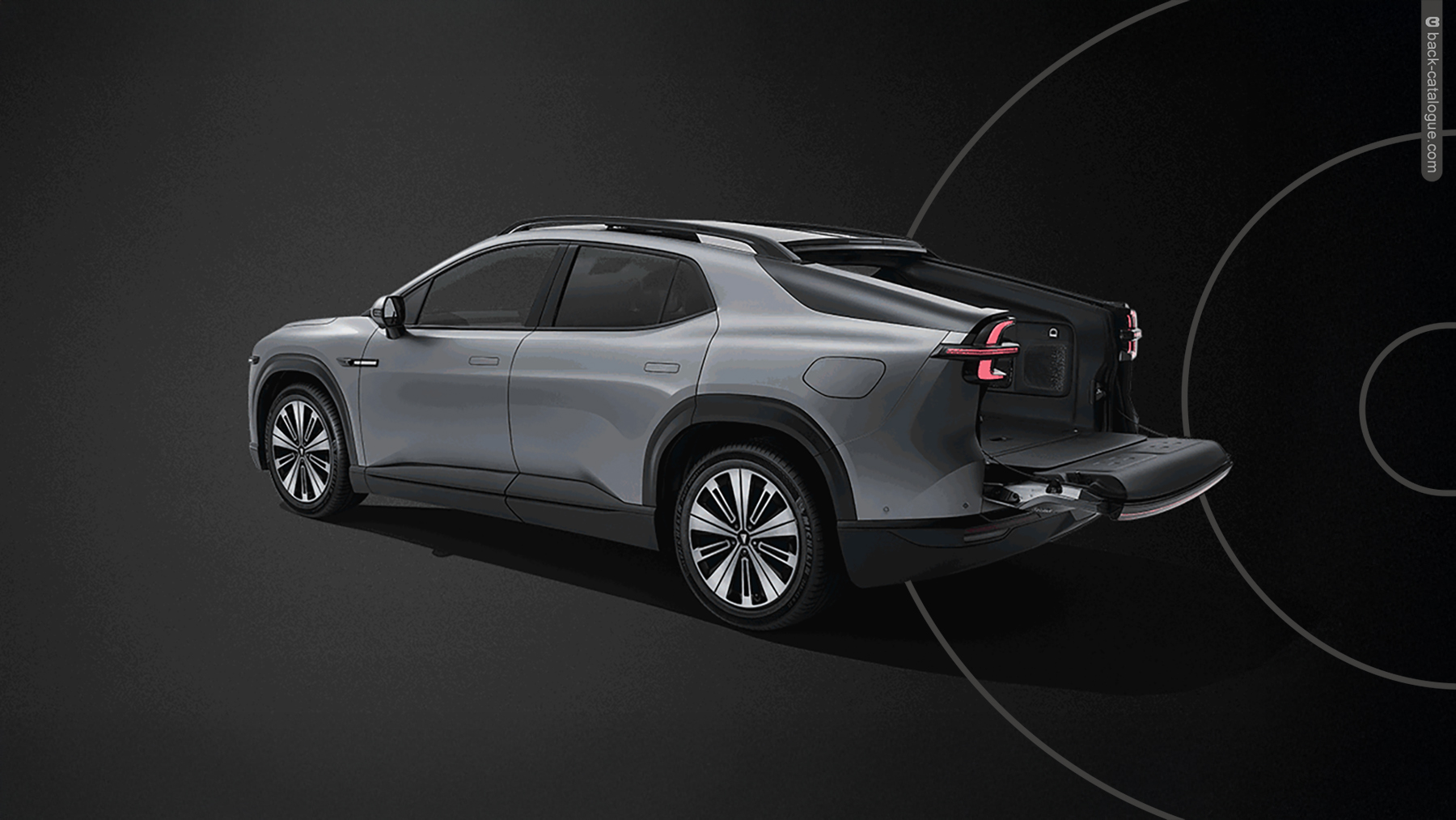 2025-deepal-e07-rear-qtr-dark-car-back-catalogue