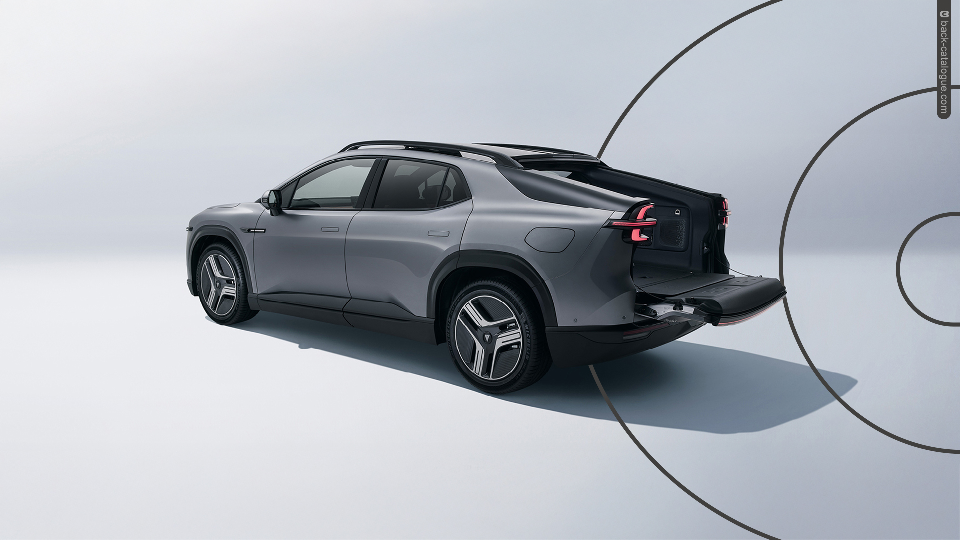 2025-deepal-e07-rwd-grey-car-back-catalogue