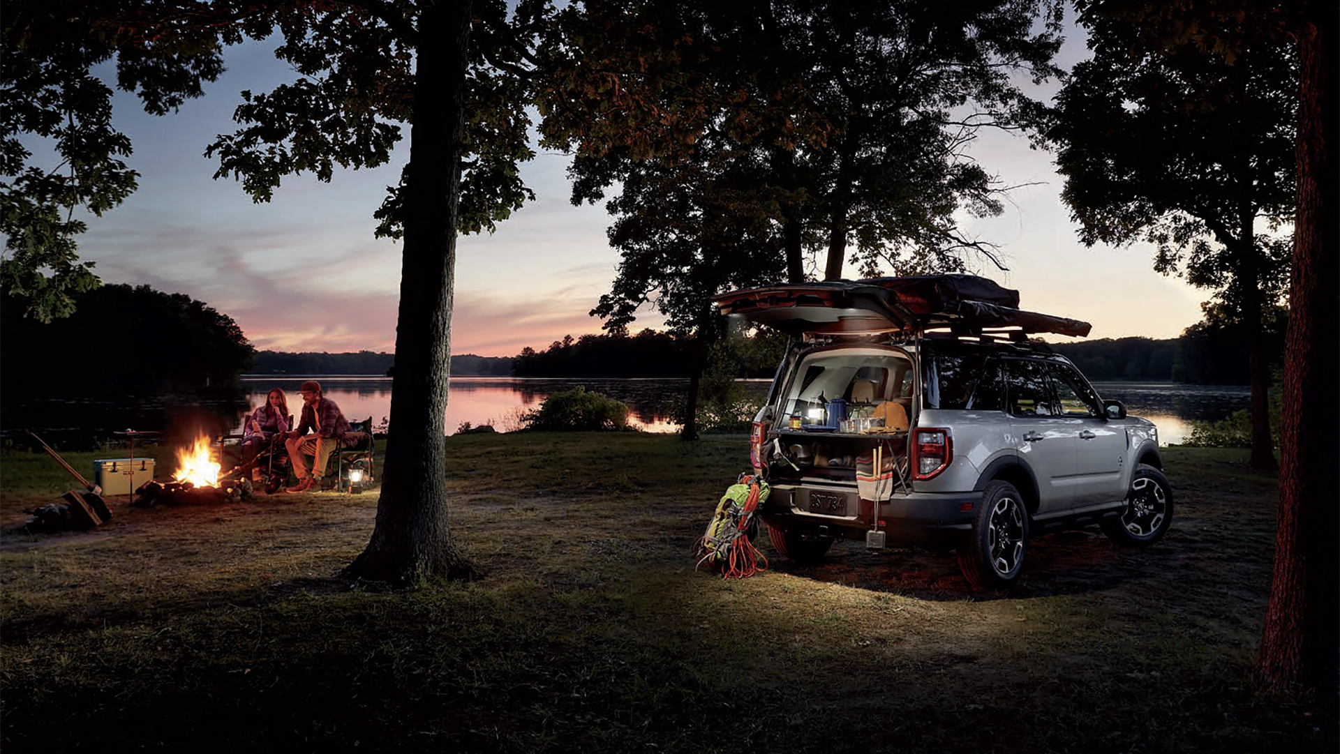 2021-ford-bronco-sport-outer-banks-camping-car-back-catalogue-1