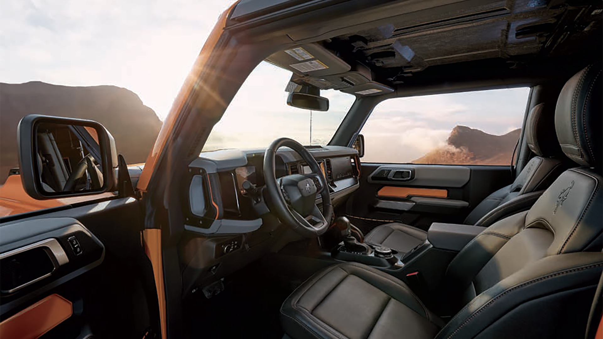 2021-ford-bronco-interior-car-back-catalogue-1