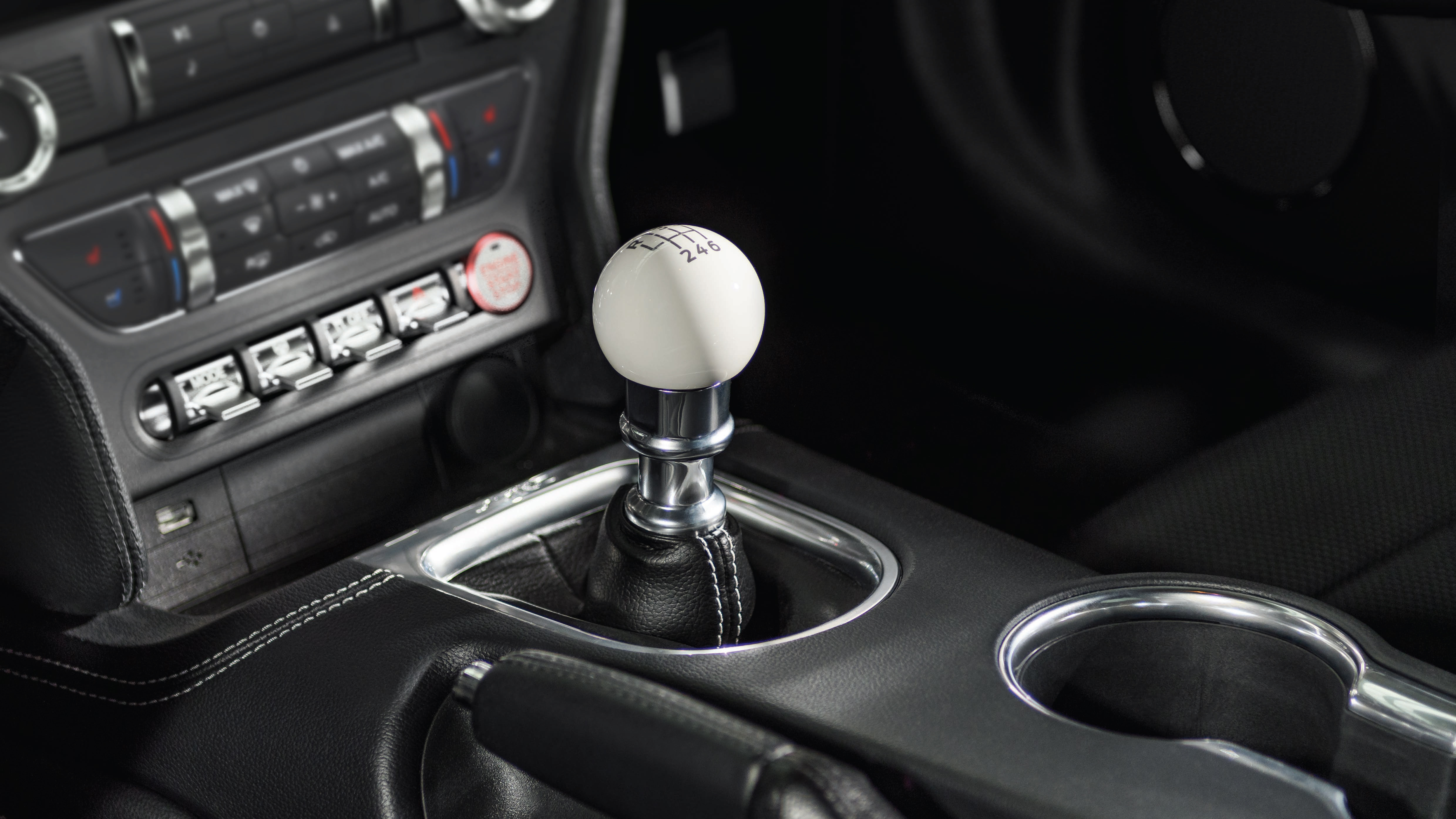 2021-ford-mustang-mach-1-interior-1-car-back-catalogue-1