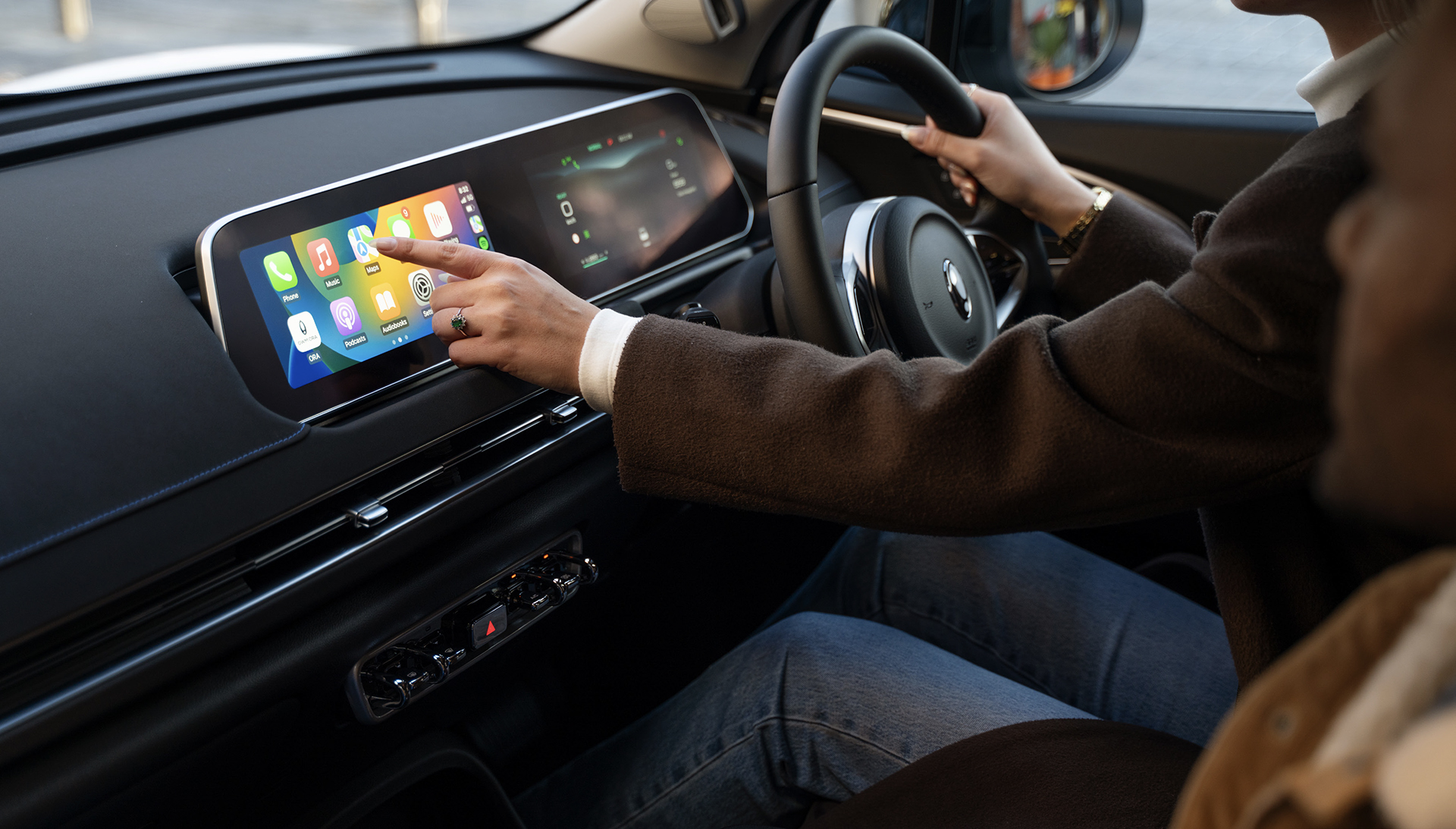 2025-gwm-ora-ev-interior-2-car-back-catalogue