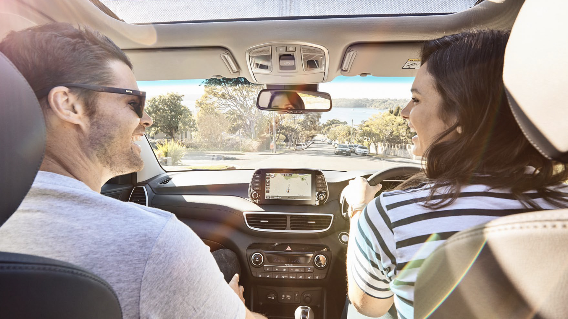 2020-hyundai-tucson-driving-car-back-catalogue-1