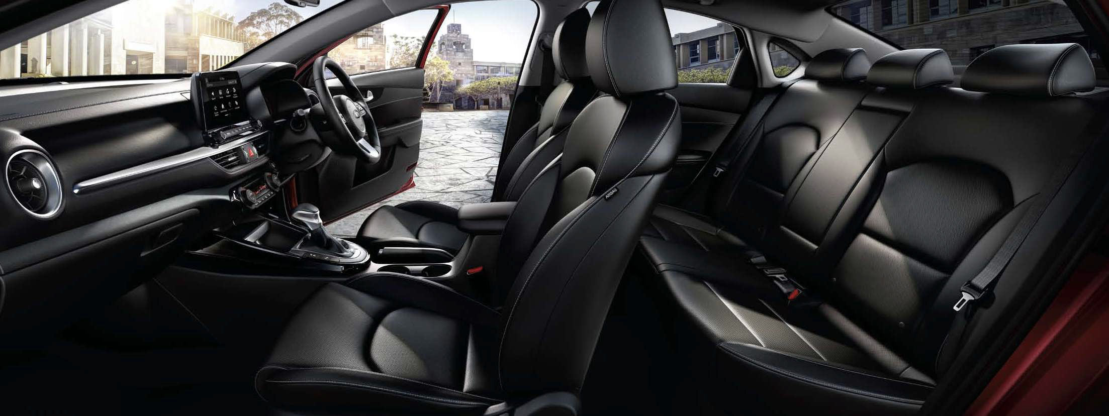 2019-kia-cerato-interior-3-car-back-catalogue