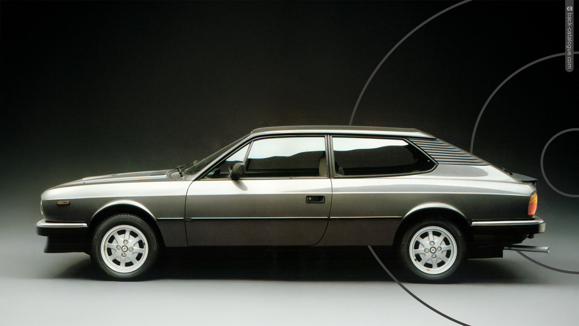 1983-lancia-hp-executive-volumex-silver-original-car-back-catalogue-1
