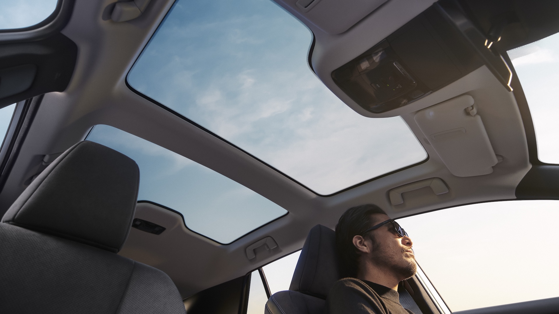 Lexus RZ 450e Luxury Roof