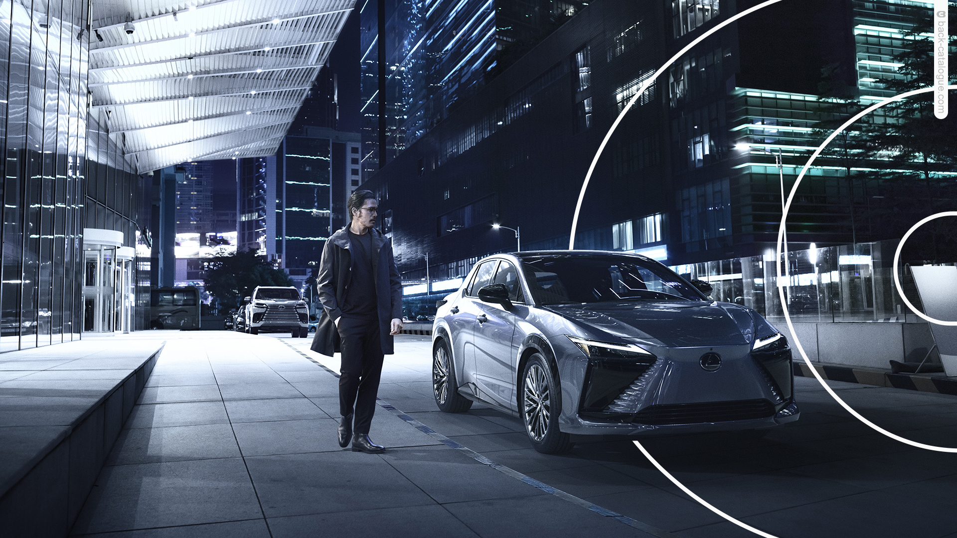 Lexus RZ 450e exterior city