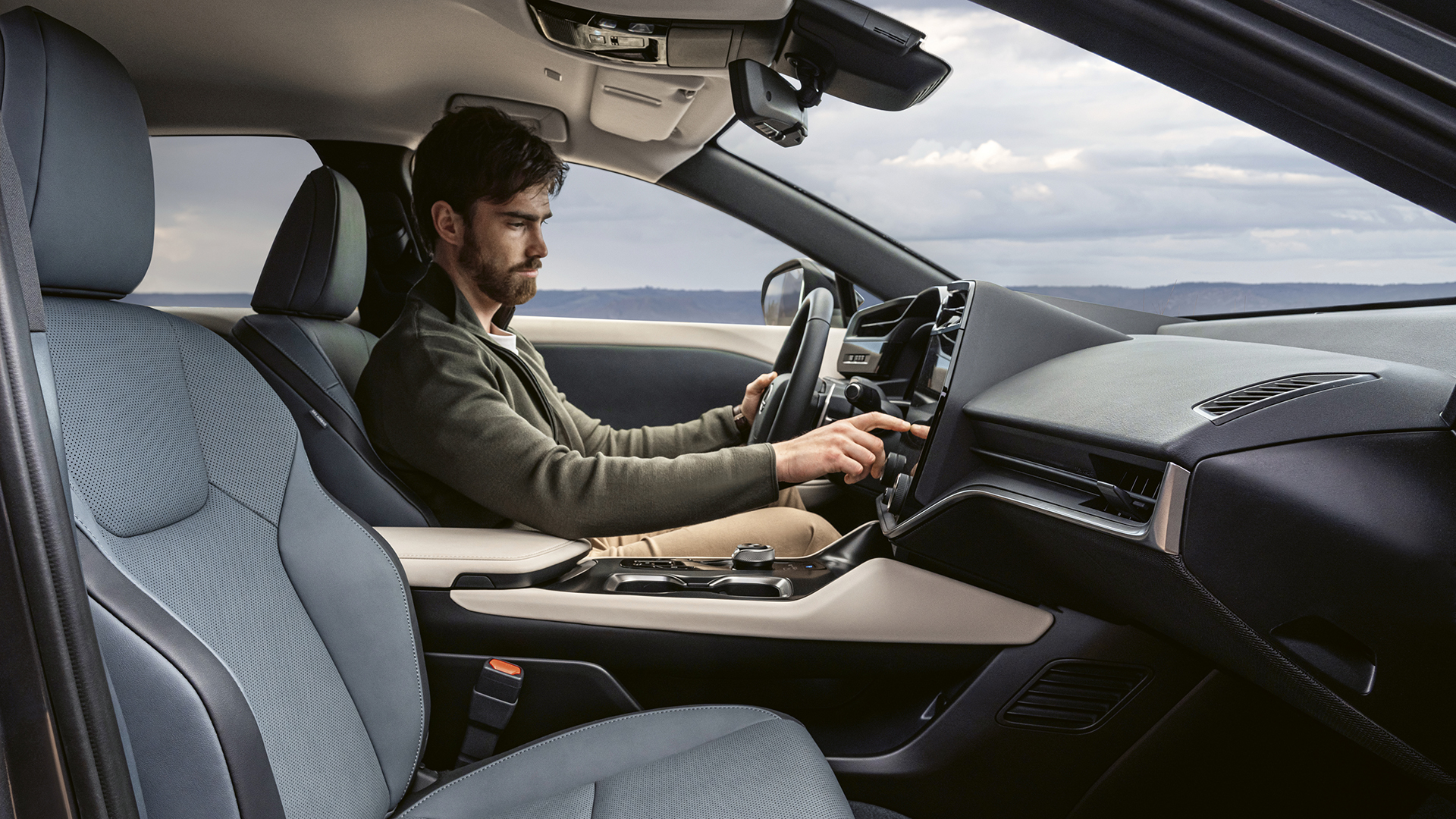 Lexus RZ 450e Interior 5