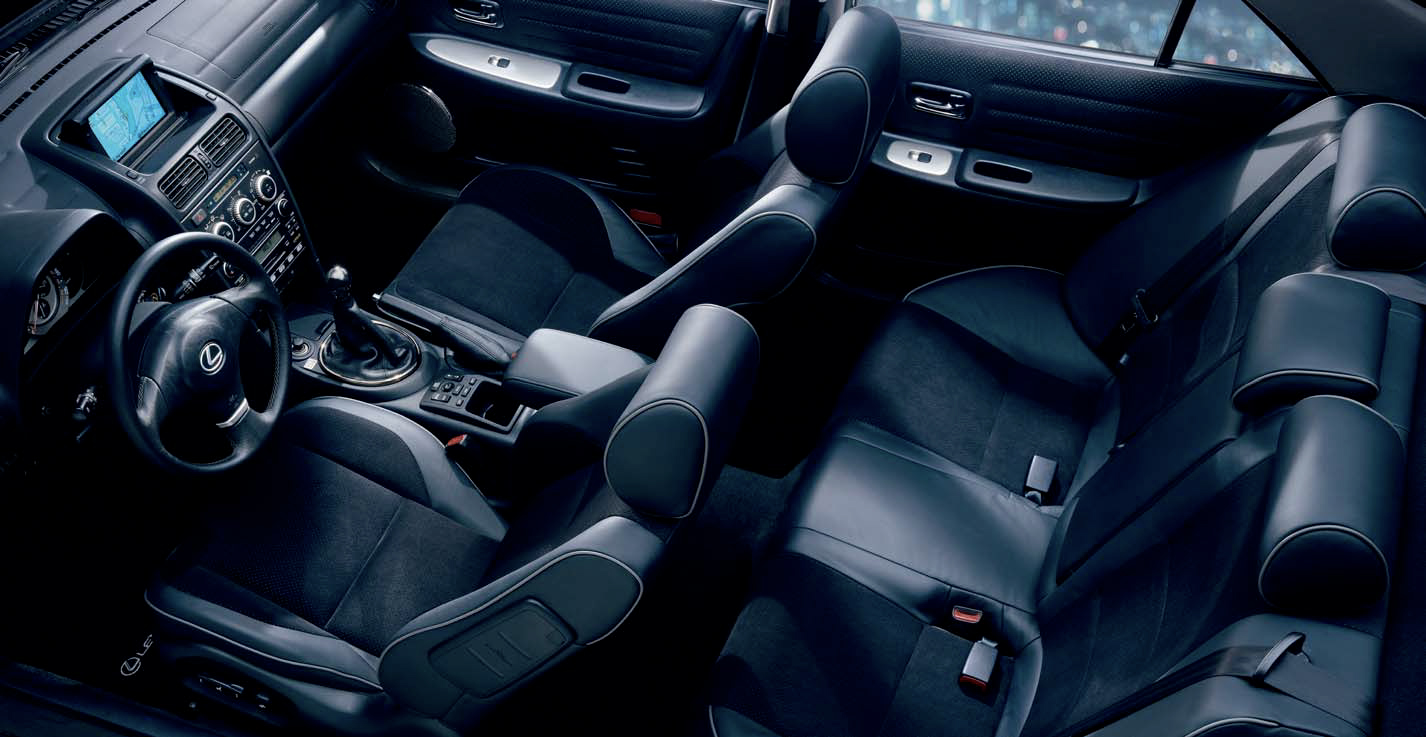 2004-lexus-is-interior-2-car-back-catalogue-1