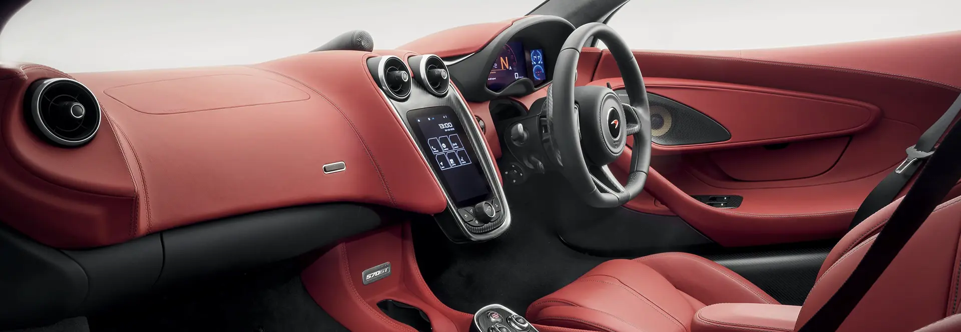 2016-mclaren-570-gt-interior-5-car-back-catalogue