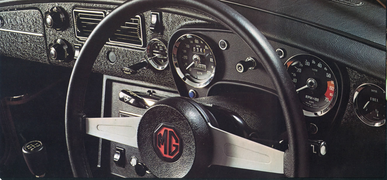 1975-mgb-gt-dashboard-car-back-catalogue-1