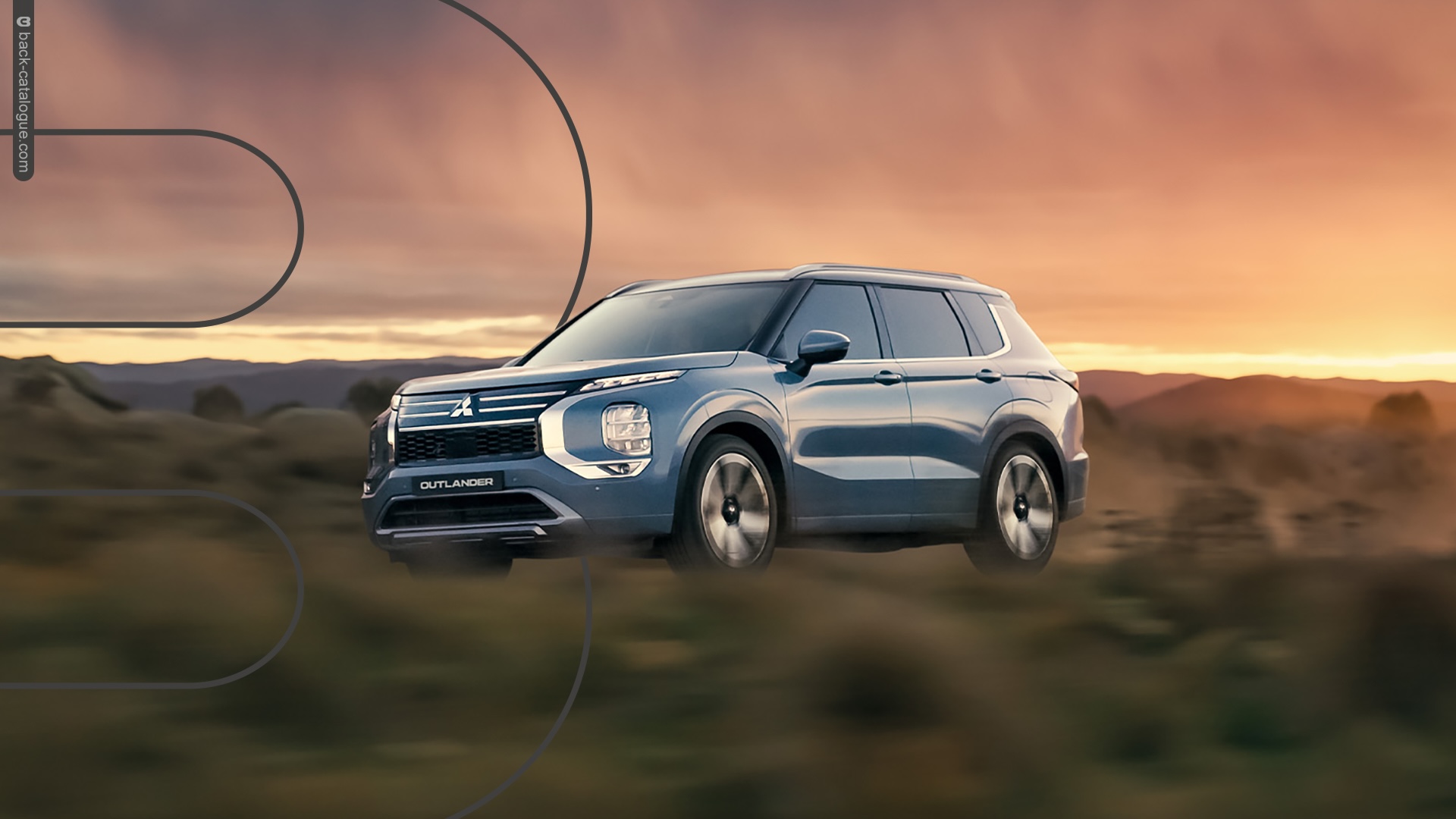 2025-mitsubishi-outlander-hero-front-car-back-catalogue
