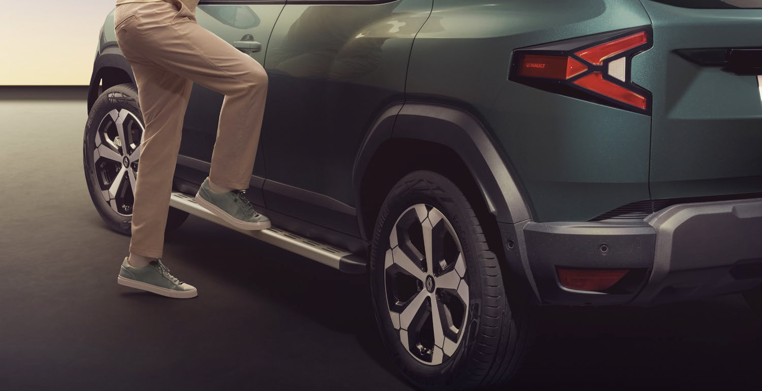 2025-renault-duster-accessories-2-car-back-catalogue