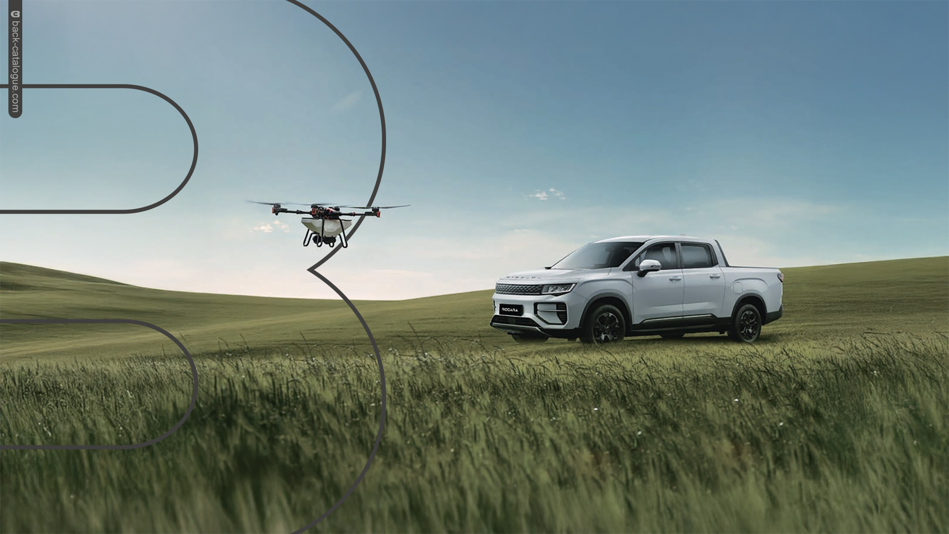 2024-riddara-rd6-ev-pickup-field-2-car-back-catalogue-1