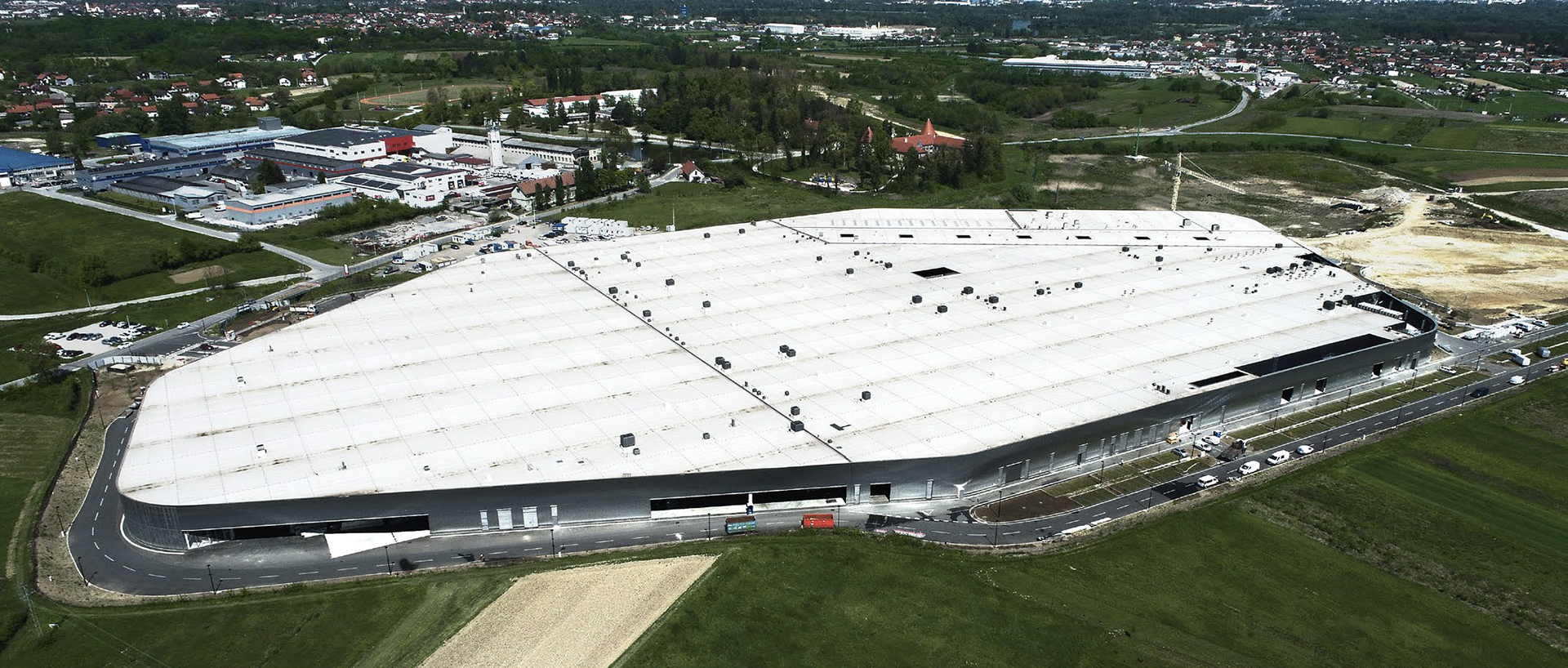 2024-rimac-nevera-r-campus-car-back-catalogue