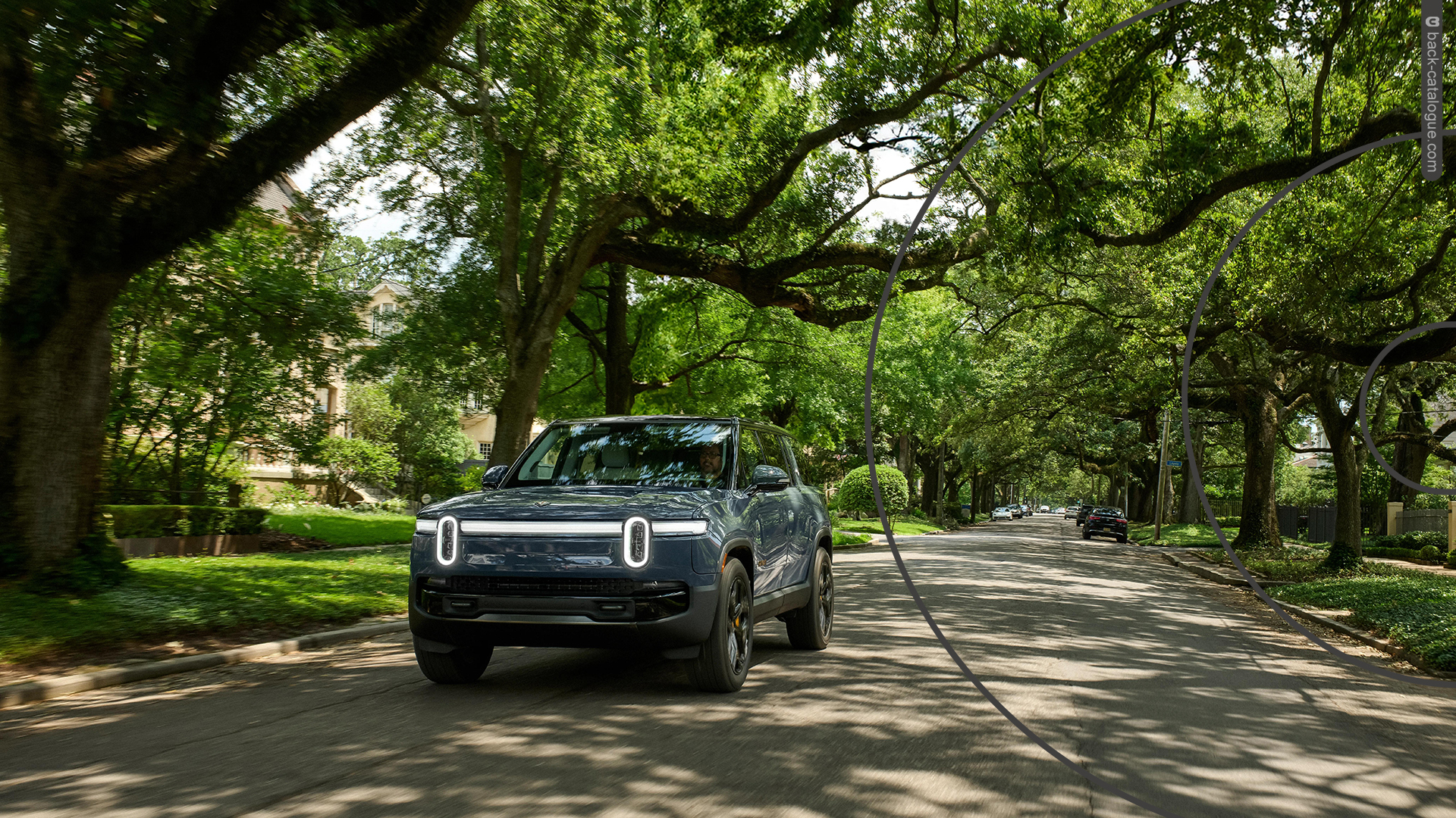 2025-rivian-r1s-suburbs-car-back-catalogue-1