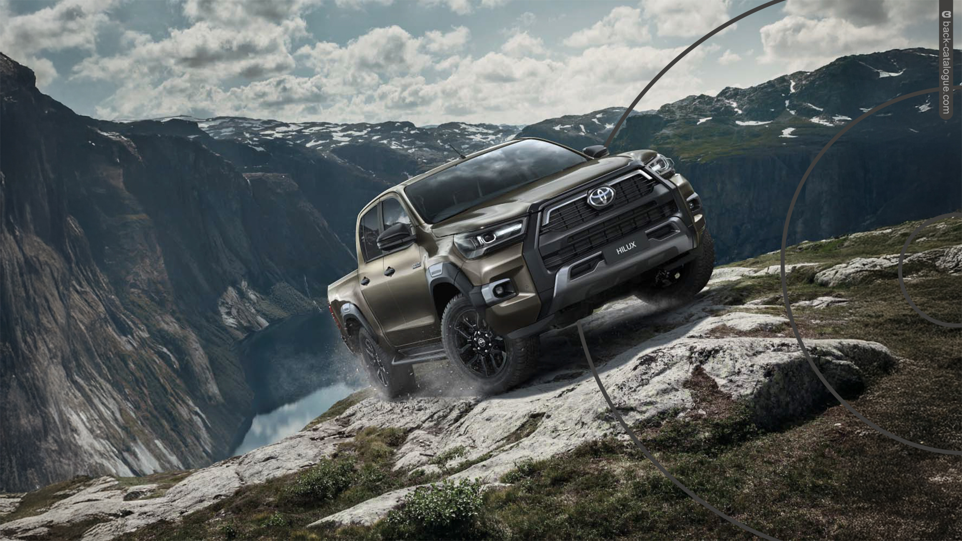 2020-toyota-hilux-brochure-cover-car-back-catalogue-1