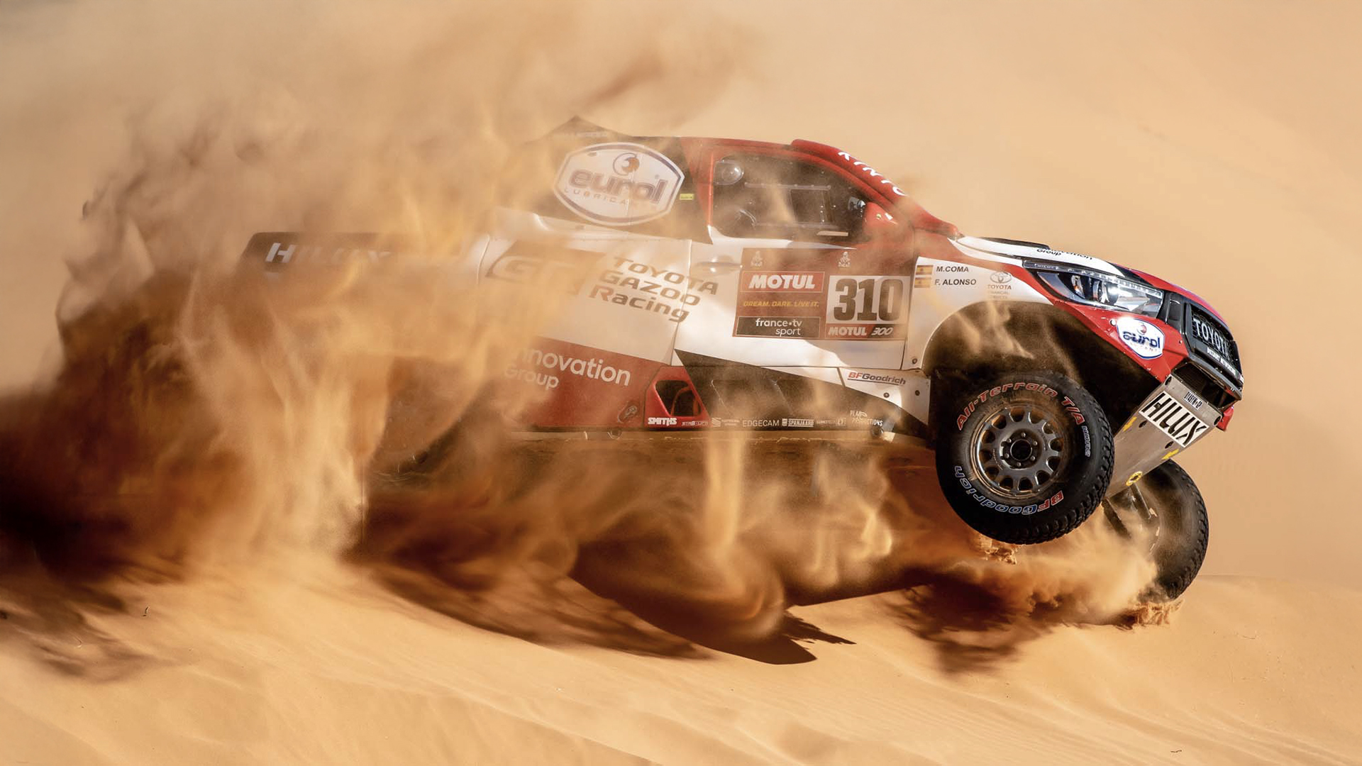 2020-toyota-hilux-dakar-rally-car-back-catalogue-1