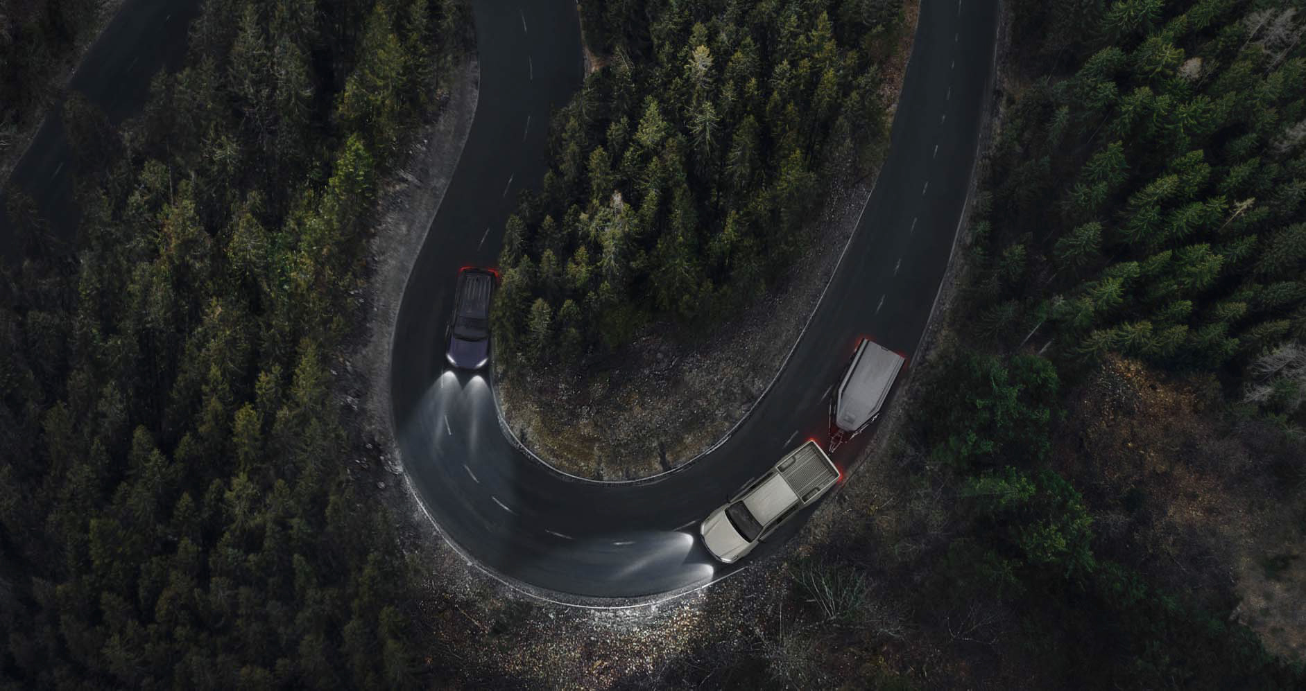 2020-toyota-hilux-peace-of-mind-car-back-catalogue-1